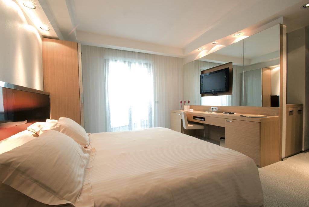 Hotel Waldorf- Premier Resort ミラノ・マリッティマ エクステリア 写真